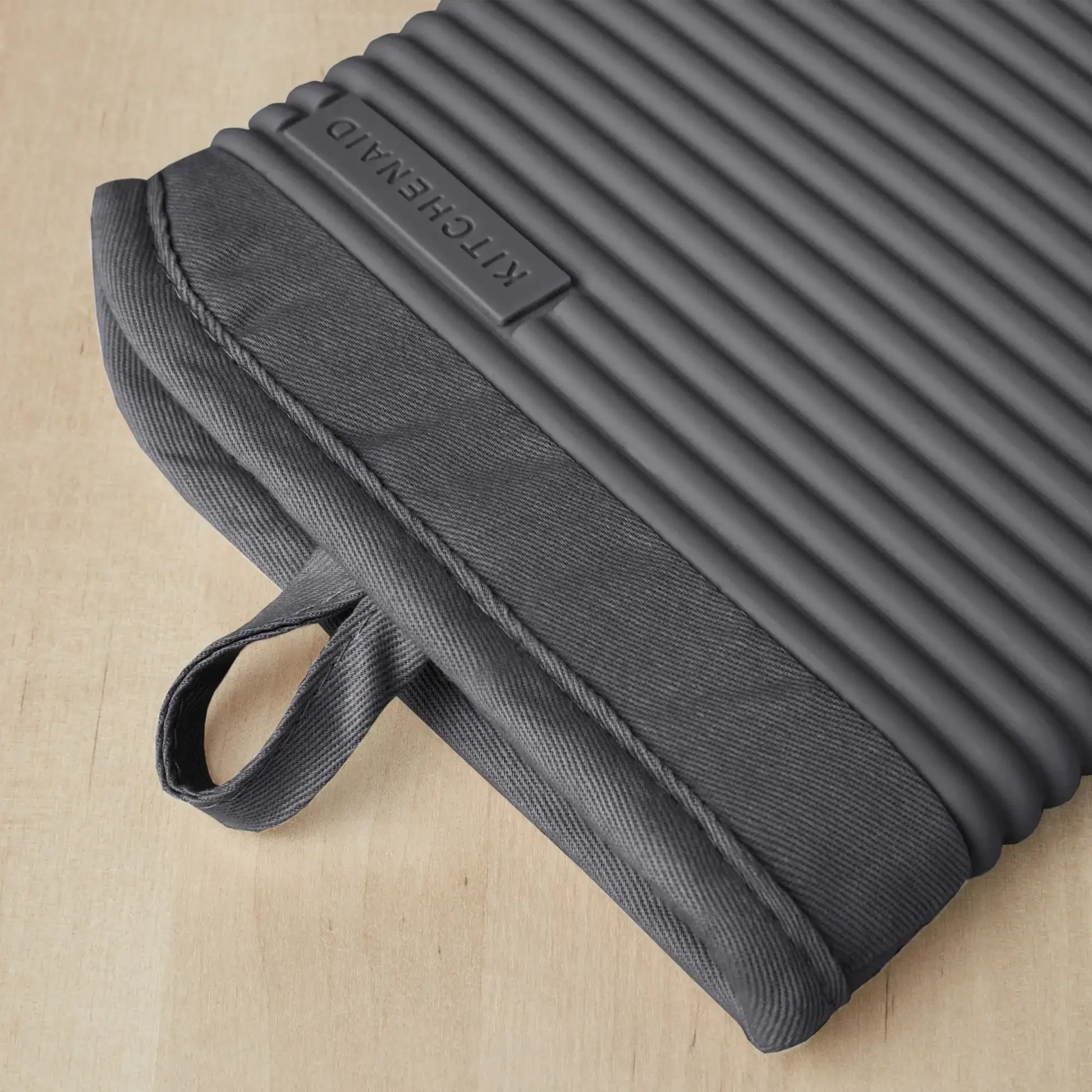 Ribbed Soft Silicone Oven Mitt 2-Pack Set, Charcoal Grey, 7.5"x13", heat resistant gloves - Cooky Kitchenware